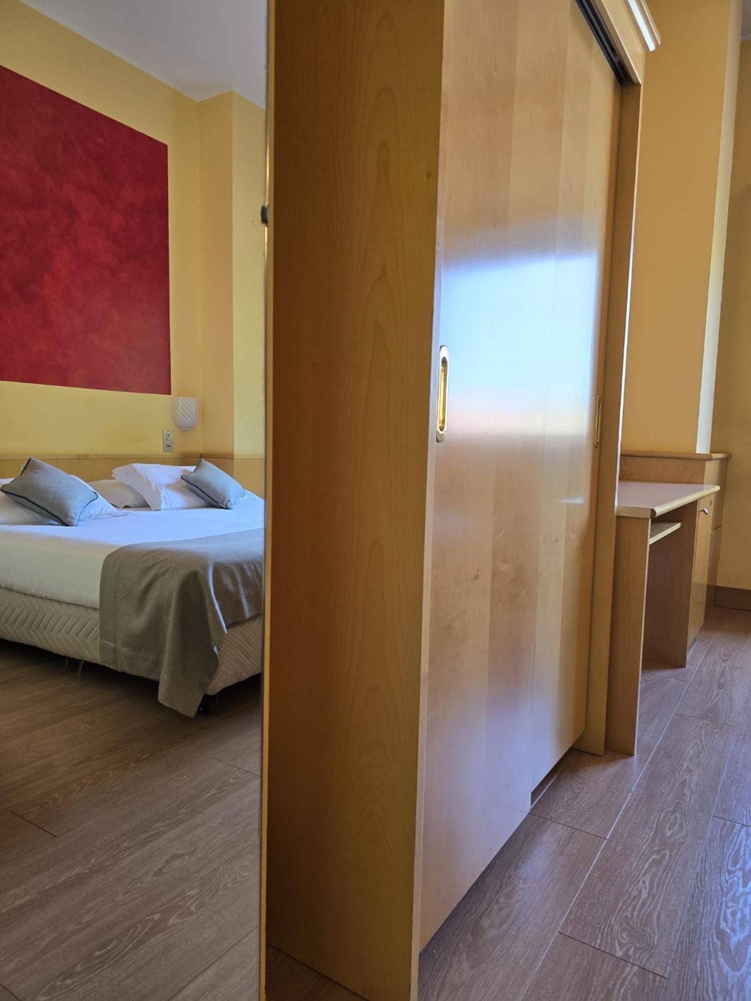 Mokinba Hotels Sant'Ambroeus Milano Dış mekan fotoğraf